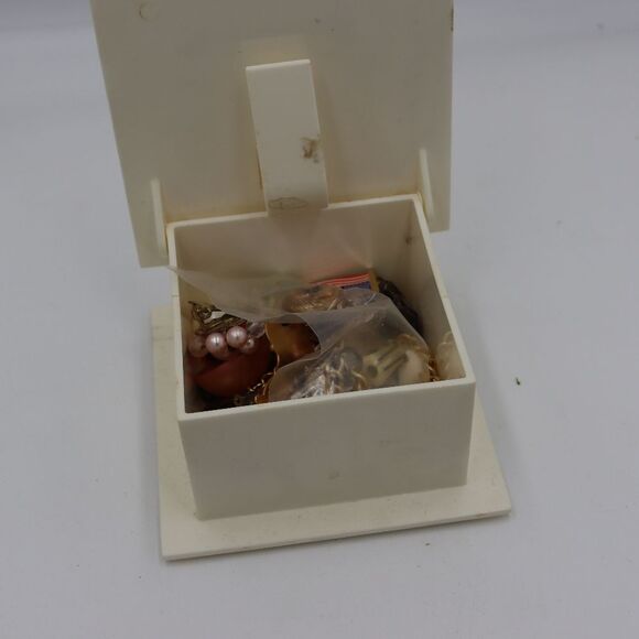 Vintage Mixed Costume Jewelry DIY Repair Lot +Box - Picture 6 of 10